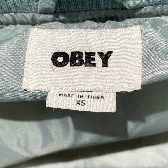 Obey Women’s  Puffer Jacket Dolls Kill Leaf Dion XS Winter Jacket Cabincore - Picture 10 of 15